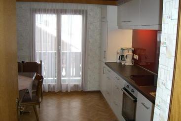 هتل Haus Helga