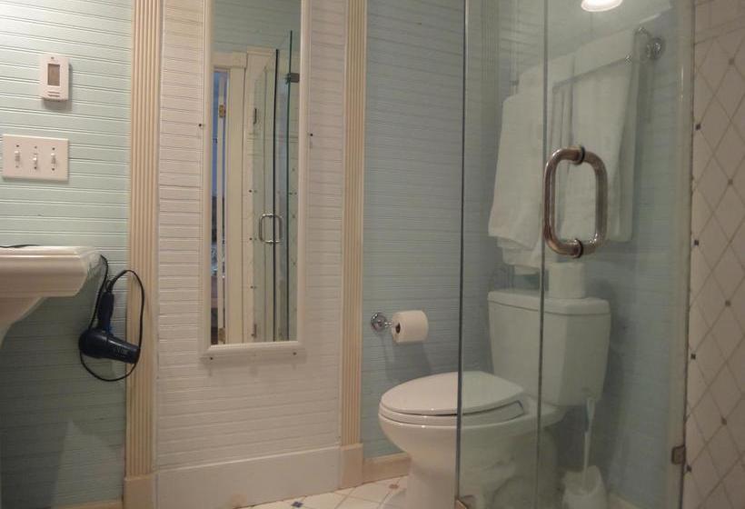 فندق Lake Allatoona Inn