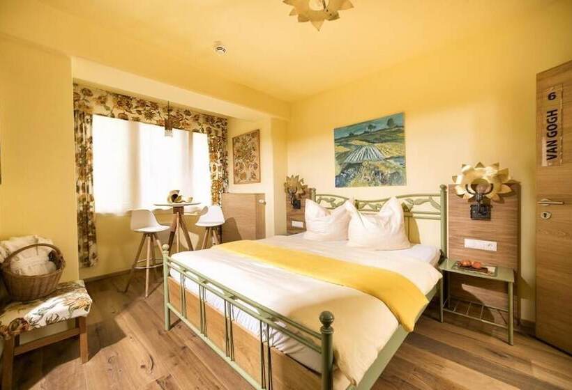 酒店 Malerwinkl Restaurant + Kunst