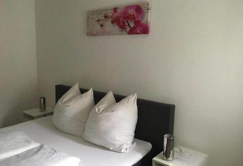 ホテル Pension Sunnseitn   Gasthof   Café   Weinkeller