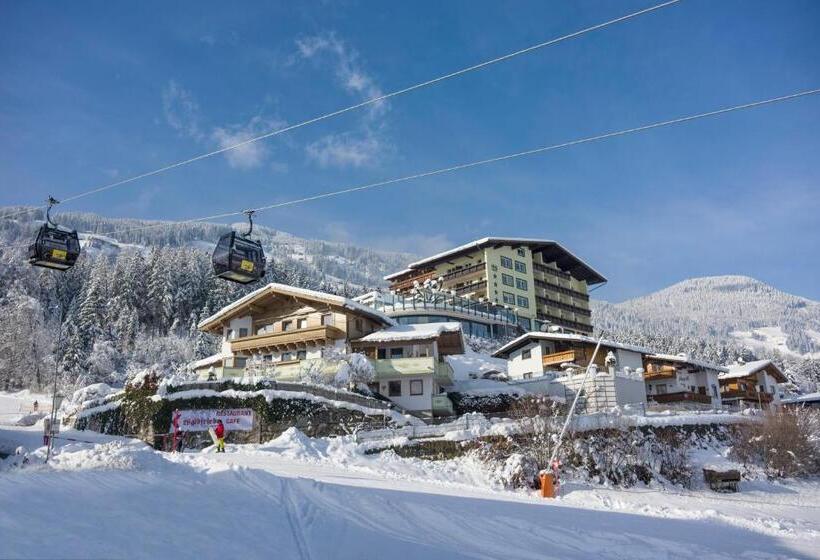 Отель Waldfriede   Der Logenplatz Im Zillertal