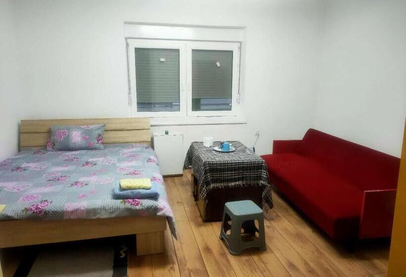 تختخواب و صبحانه Cozy Family Hotel Add Meals