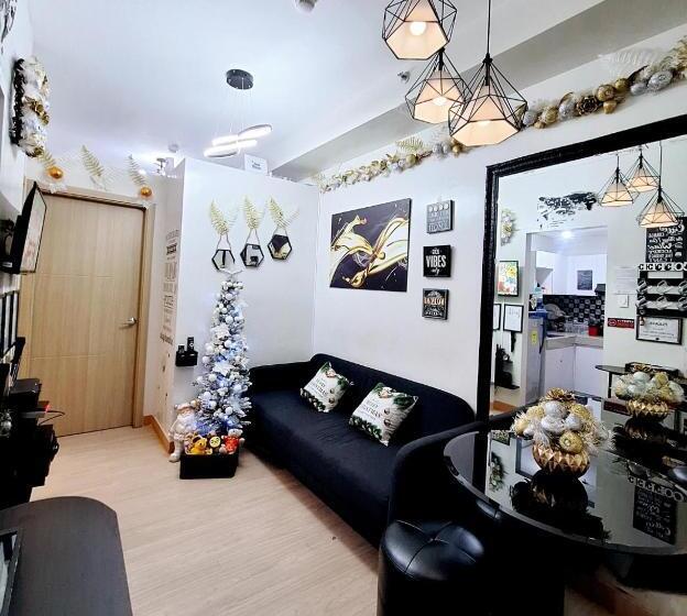 בית מלון כפרי Dj Place Staycation In Quezon City At Trees Residences