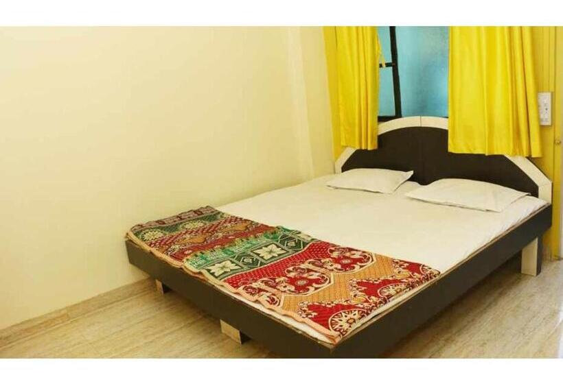 호텔 Geeta Lodge, Solapur