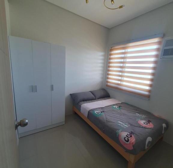 בית מלון כפרי Hector S Place At Smdc Vine Residences