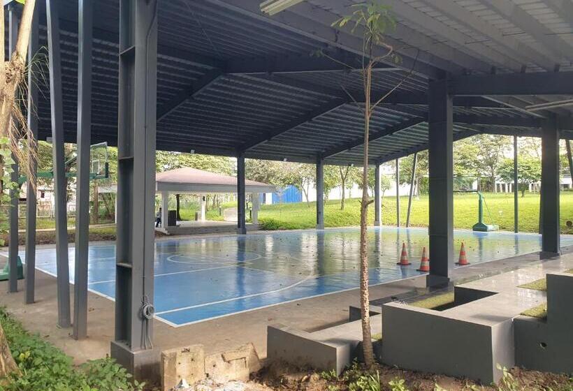 בית מלון כפרי Hector S Place At Smdc Vine Residences