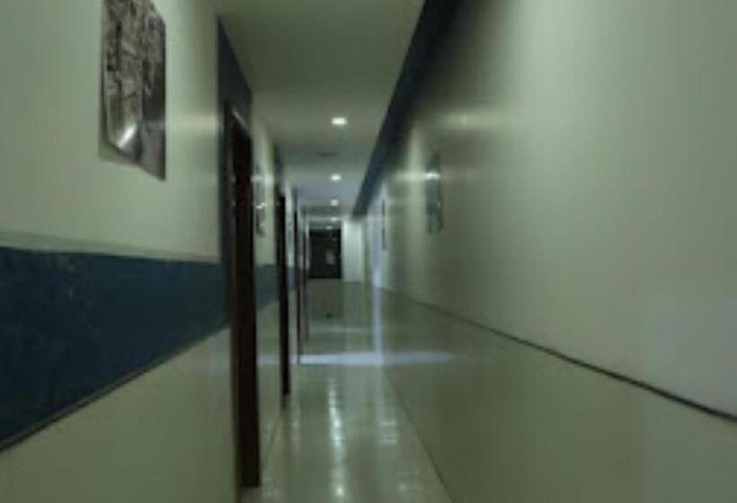 Отель Kewal Inn Jalgaon