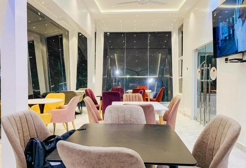 בית מלון כפרי Kings Villagio