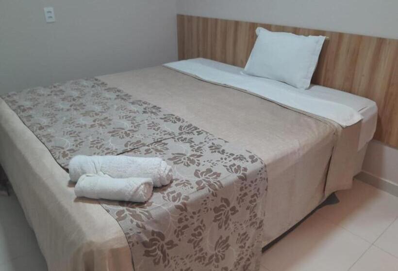 בית מלון כפרי Lc Palace