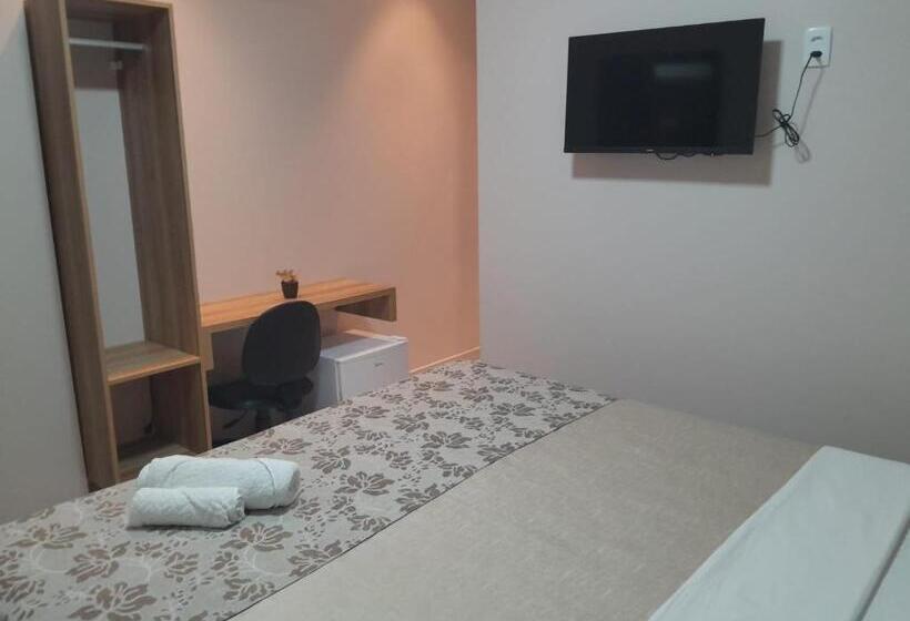 בית מלון כפרי Lc Palace