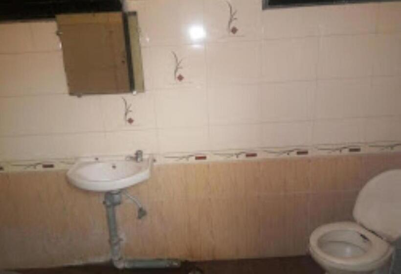 ホテル Maan Residency Bhusawal