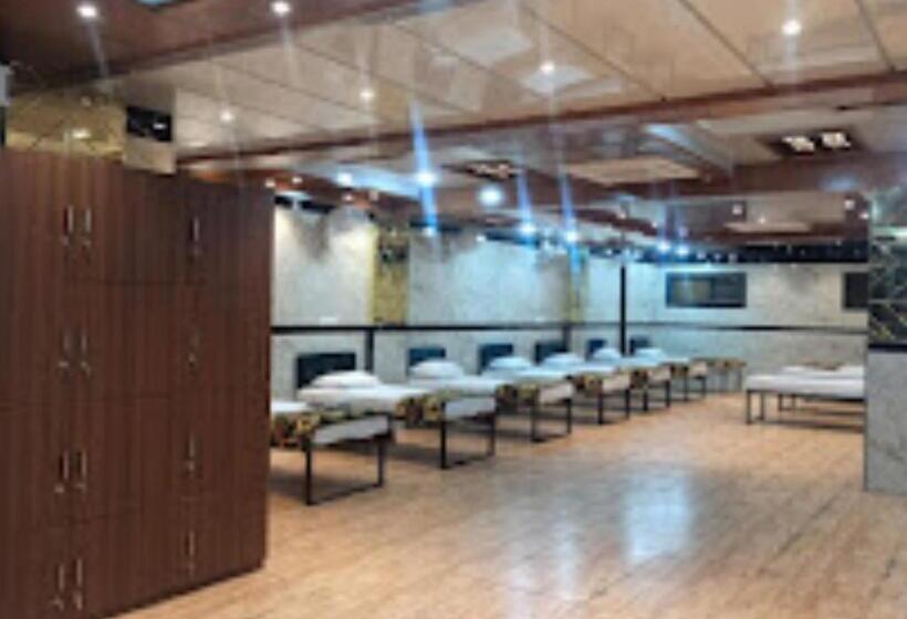 فندق New Delhi Jalgaon
