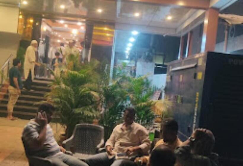 فندق New Delhi Jalgaon