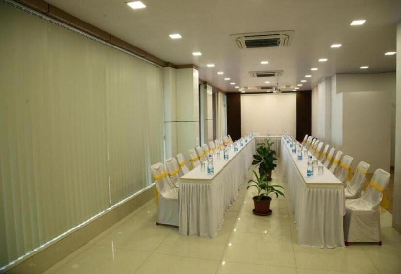 בית מלון כפרי Sea Fans, Ratnagiri