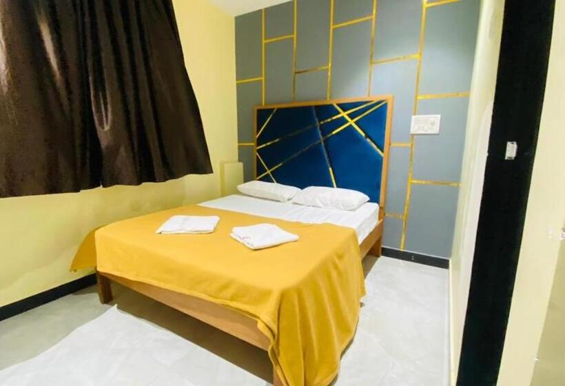 Отель Shunty Lodging & Boarding