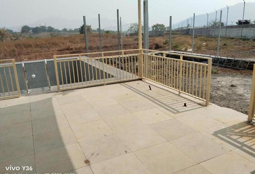 בית מלון כפרי Yuv Aureate