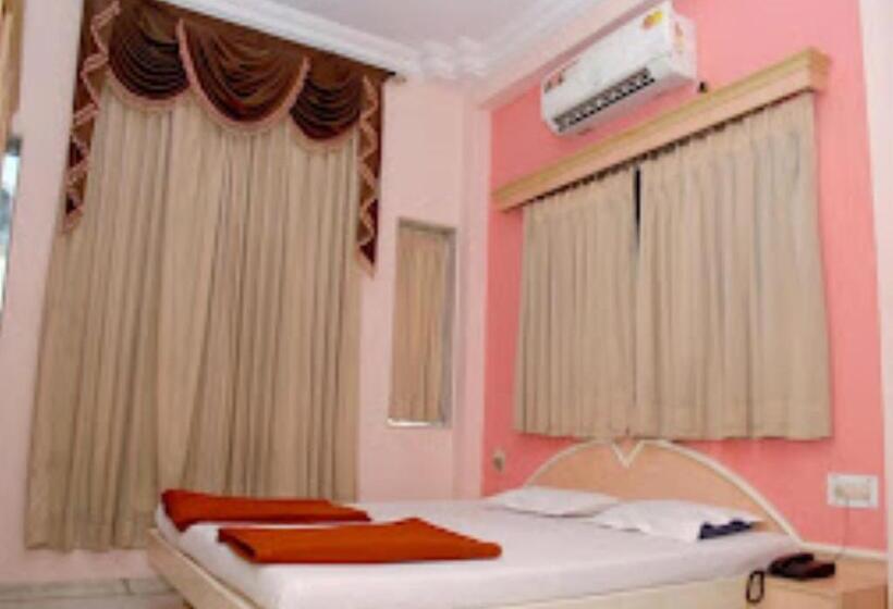 New Hotel Shalimar Jalgaon