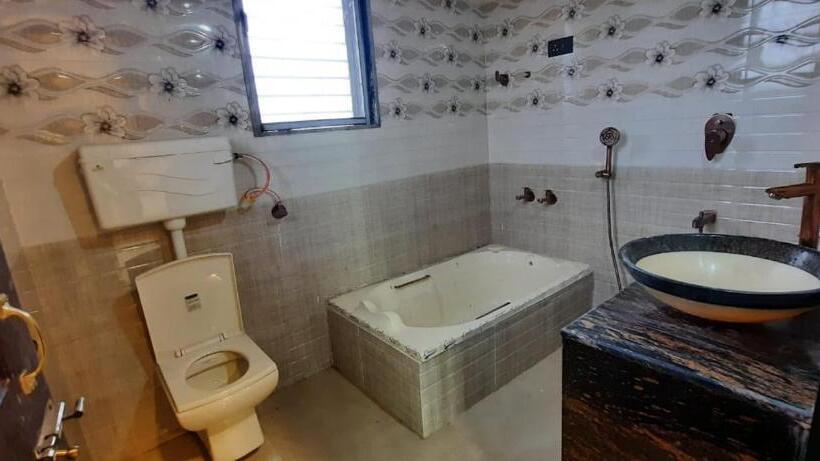 بنسيون Gautami Villa
