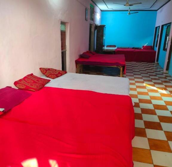 펜션 Kanti Devi Seva Sadan