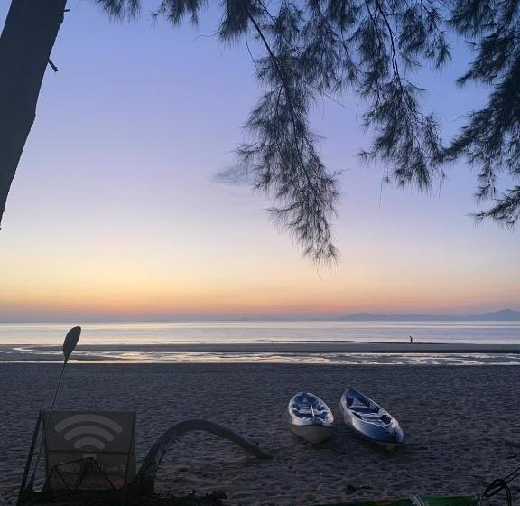 استراحتگاه Changthong Bungalow