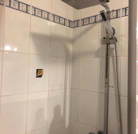 住宿加早餐  Chambre D’hôtes