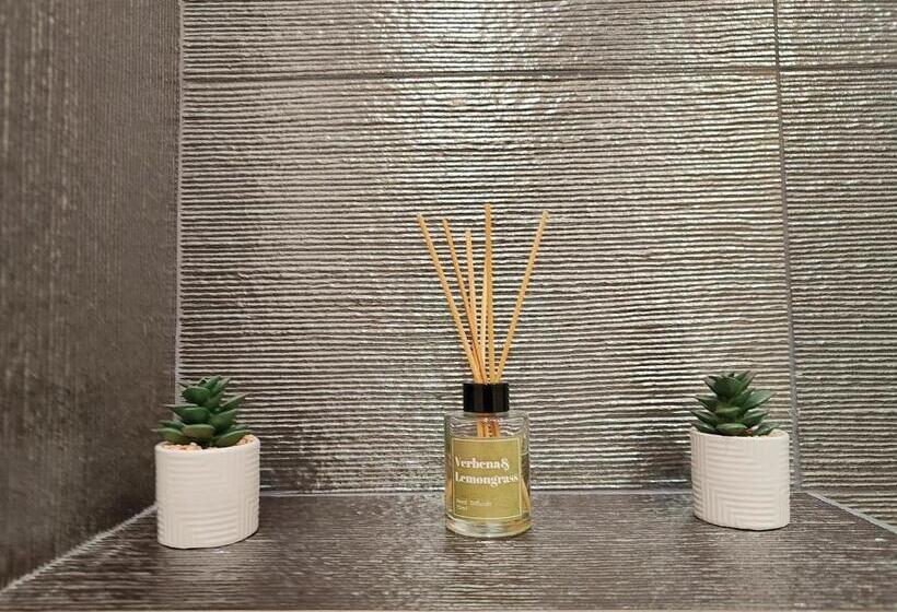 Velika Recepcija Cc Magnet