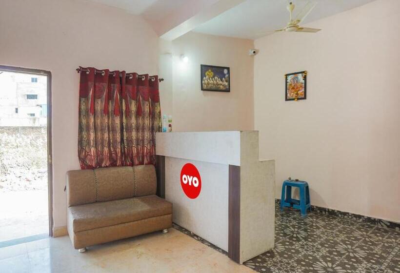 호텔 Oyo Anand Lodging & Restaurant