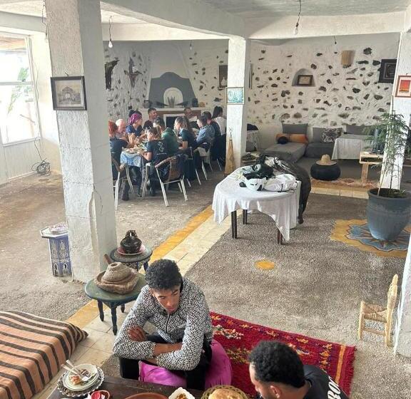 هتل Surfcamplagrotte