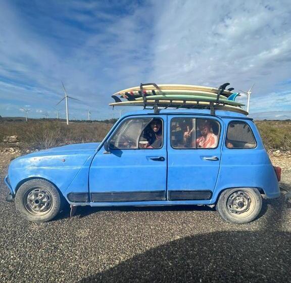 هتل Surfcamplagrotte