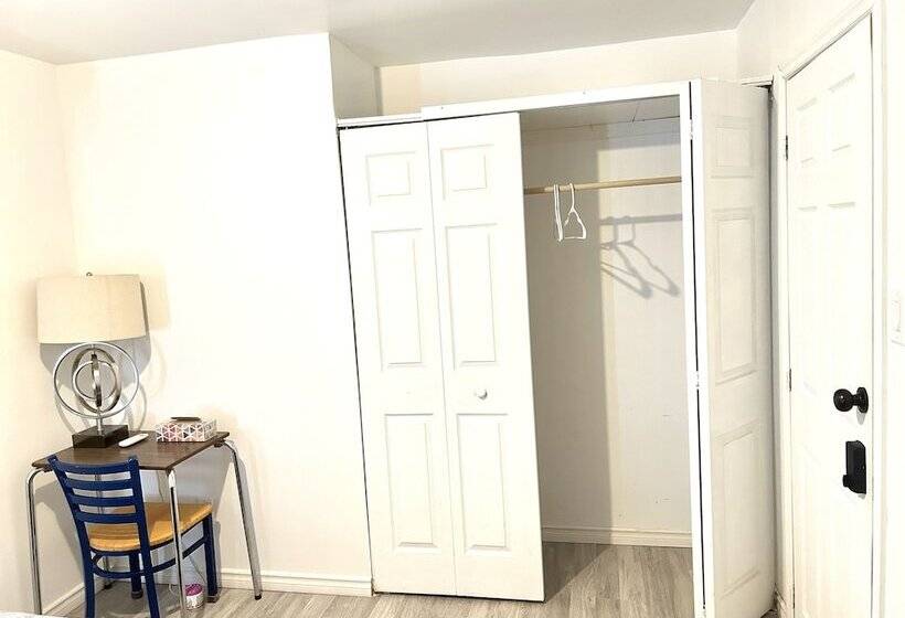 پانسیون Aubin Paradise Housing