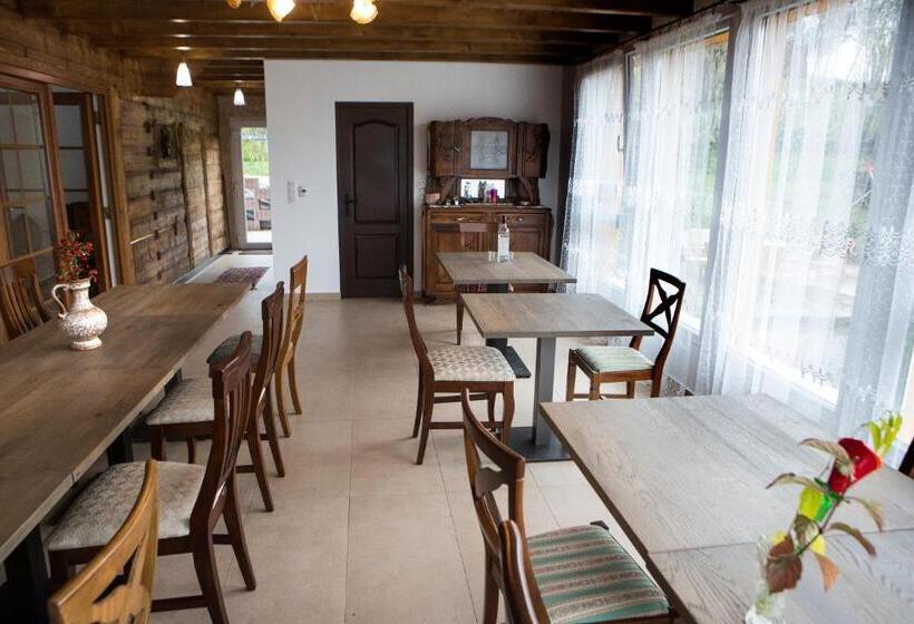 بنسيون Casa Cu Magnolii