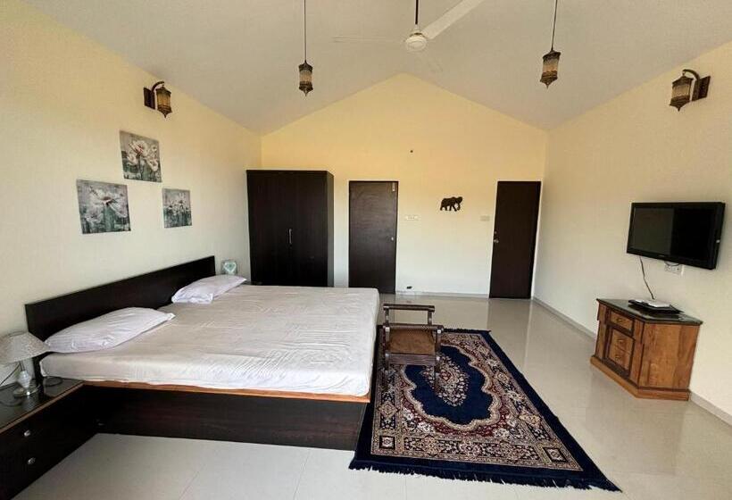 פנסיון Eton Villa