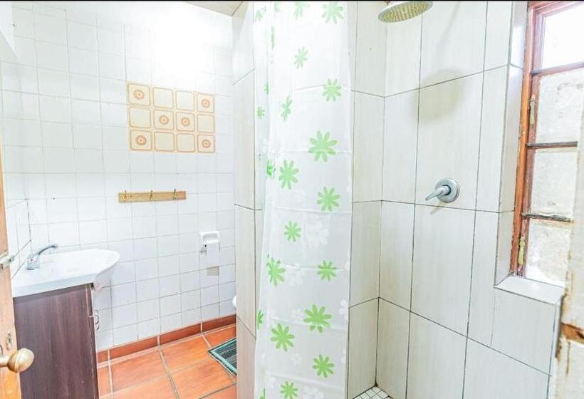 펜션 Juraya Guest House