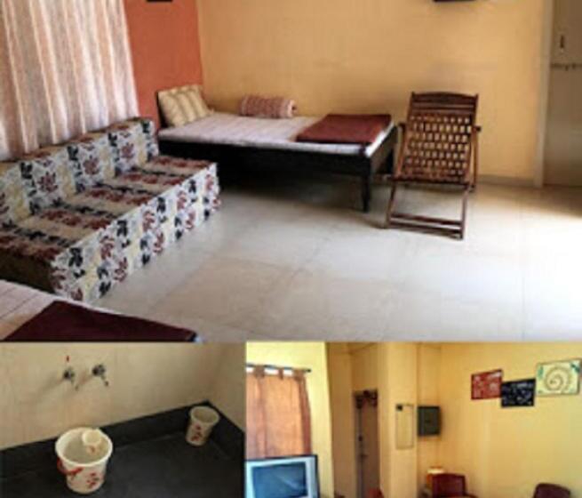 膳宿费 Mohiniraj Guest House, Nashik