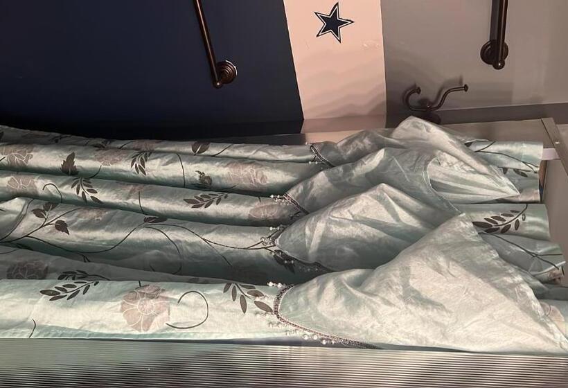 بنسيون Room In House   Cozy Comfy Private Room Close To Everything L