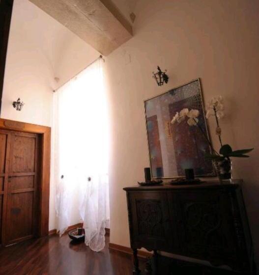 پانسیون Saint Patrick Guest House