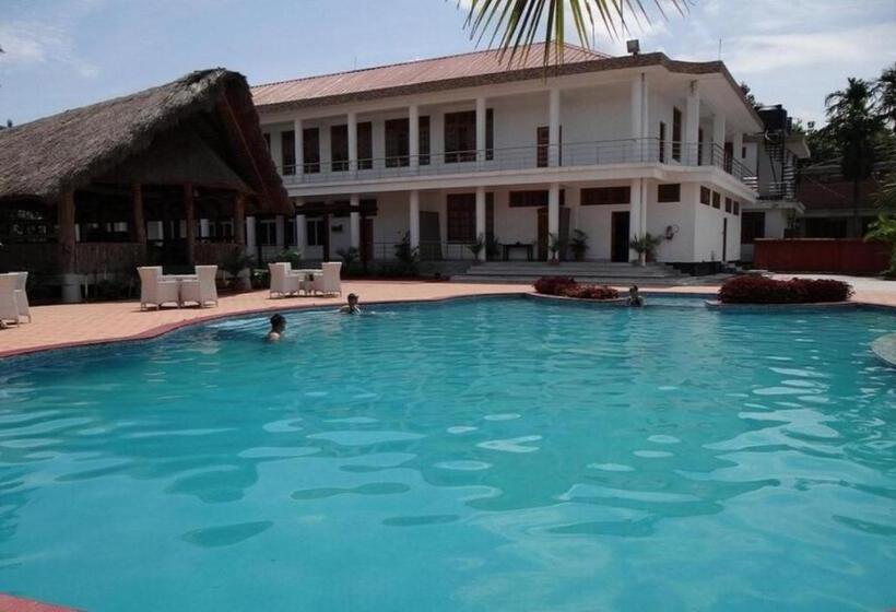 Курорт Zone Niathu By The Park, Dimapur