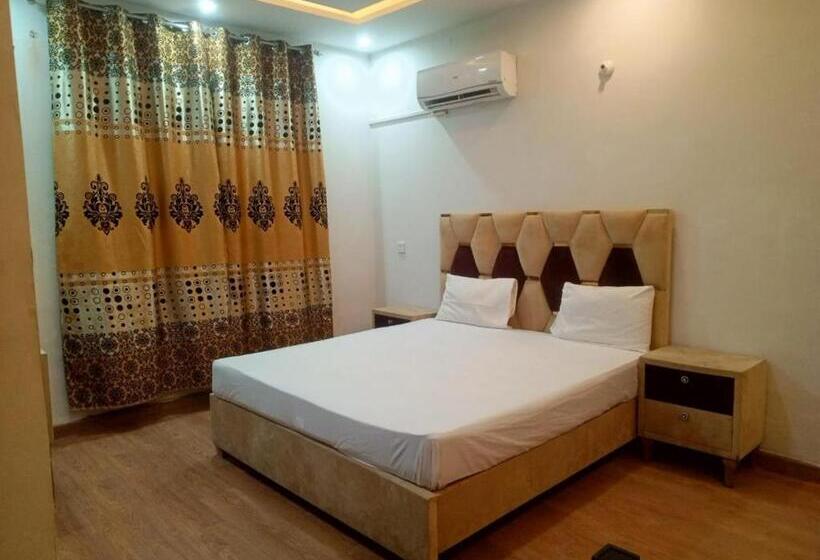 Super Star Family Hotel In Lahore