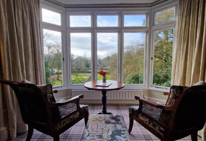 Ambleside Manor   Vegetarian B&b