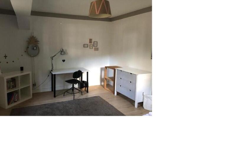 مبيت وإفطار Agréable Chambre Avec Salle De Bain Privative