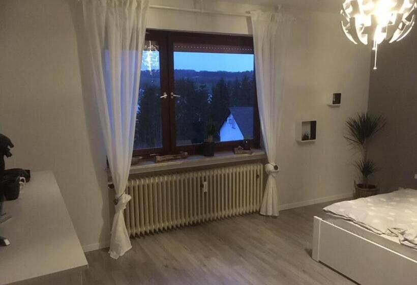 ベッドアンドブレックファースト Breakfast In Bed