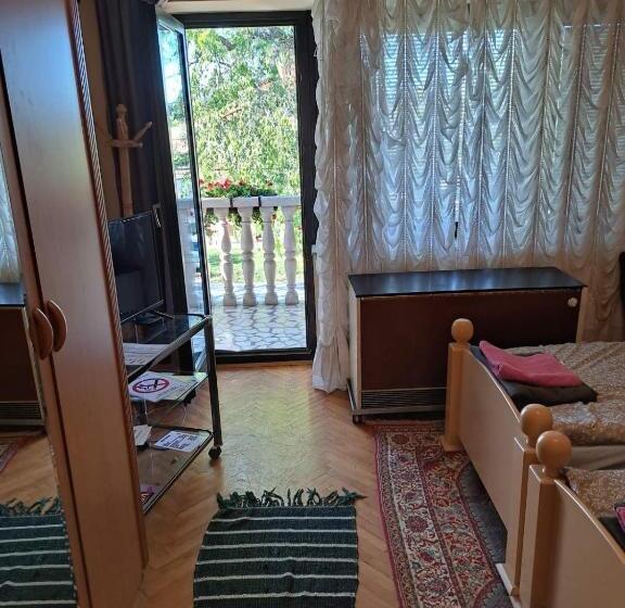 تختخواب و صبحانه Soba Sekulić