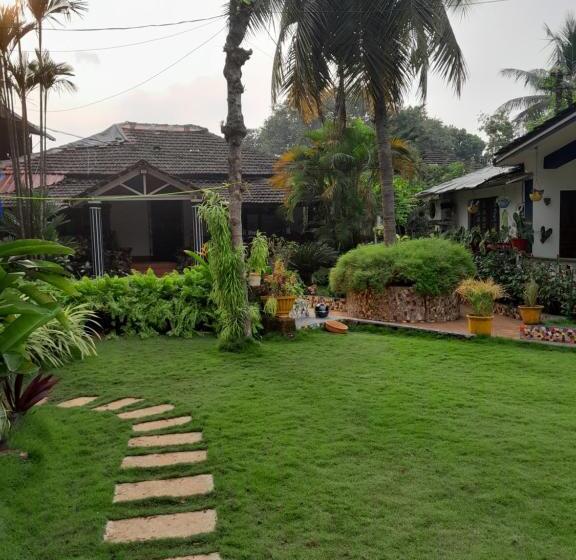 هتل Atharva Holiday Homes