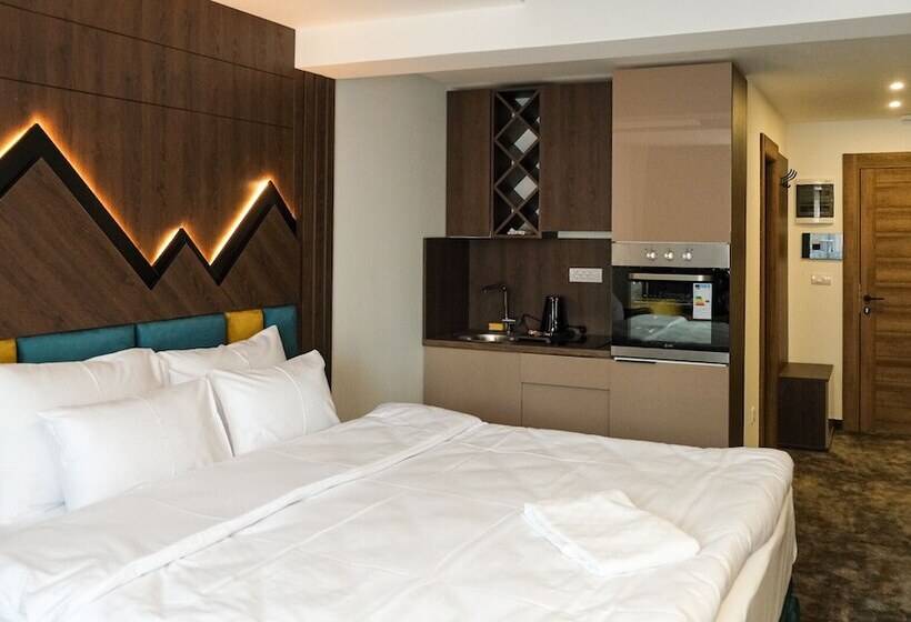 هتل Harmonia Palace