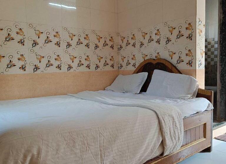 בית מלון כפרי Tulsi Resort