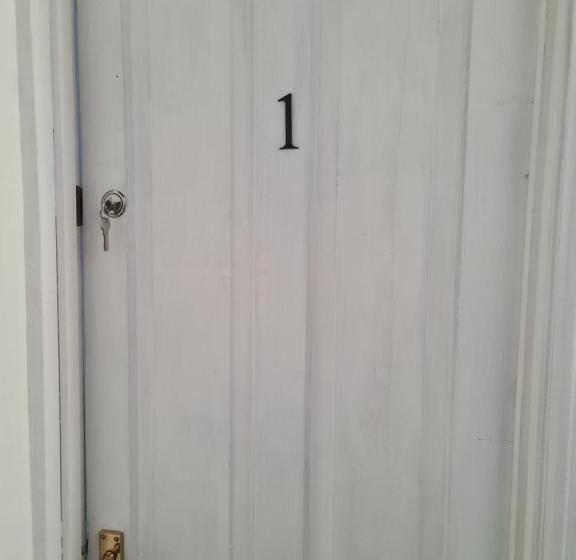 پانسیون Guest House Room 1