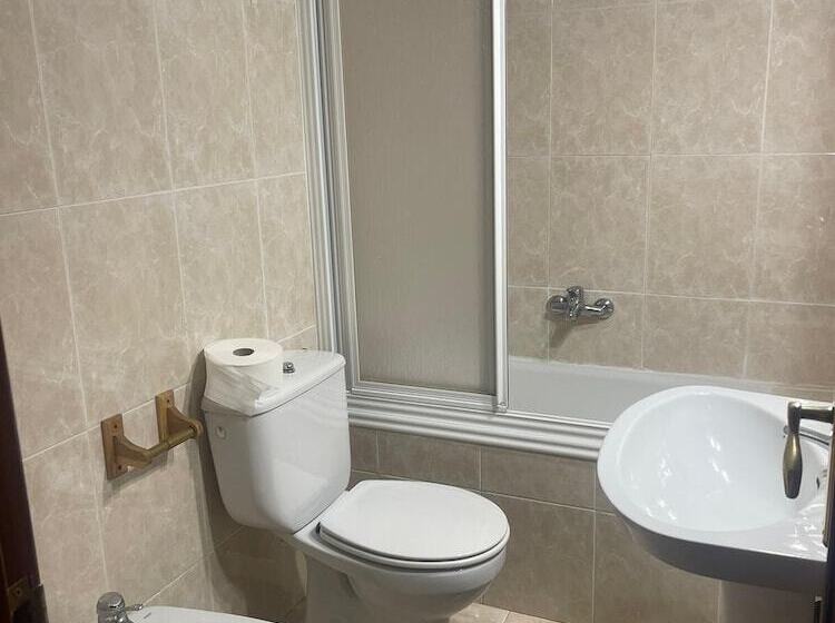 ペンション Hostal Julio Cesar