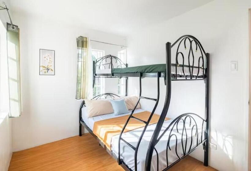 بنسيون Smyleinn Camella Jade