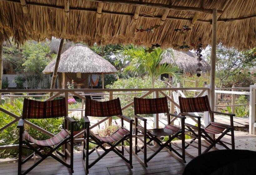 تختخواب و صبحانه Cabañas La Múcura