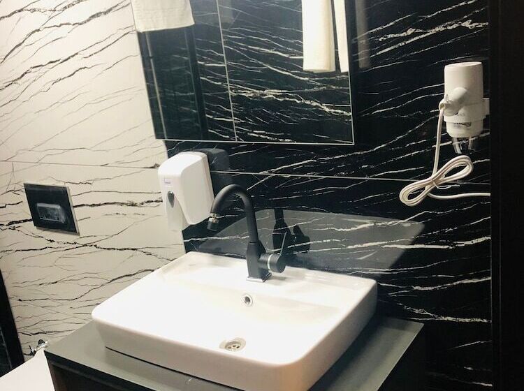 تختخواب و صبحانه Ky Continental Apartments